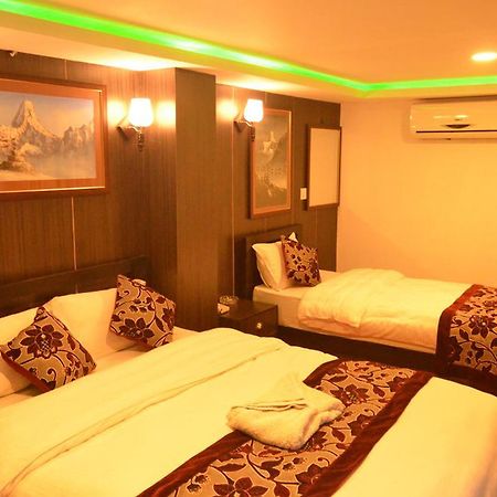 Hotel Holiday Inn كاتماندو المظهر الخارجي الصورة