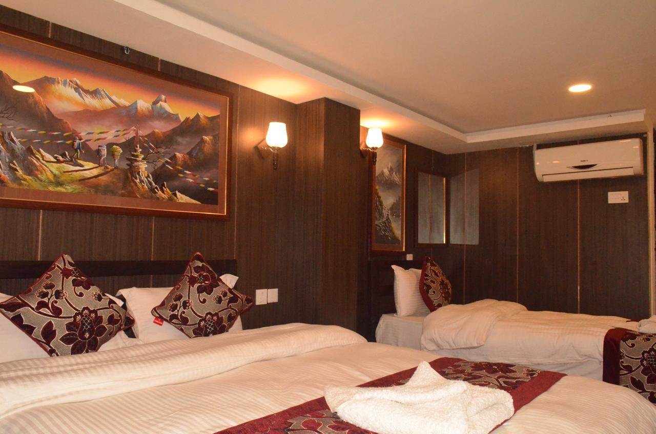 Hotel Holiday Inn كاتماندو المظهر الخارجي الصورة