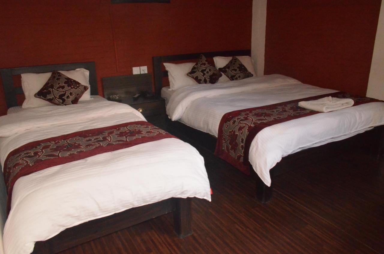 Hotel Holiday Inn كاتماندو المظهر الخارجي الصورة