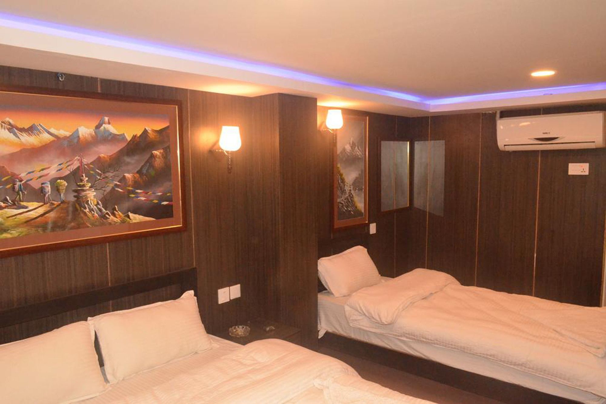 Hotel Holiday Inn كاتماندو المظهر الخارجي الصورة